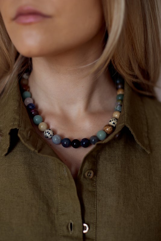 Kaulakoru Muse Mixed Stones