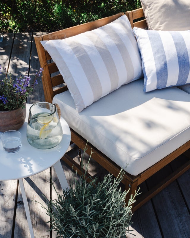 Tyynynp&auml;&auml;llinen Sandhamn - vaaleansininen raita